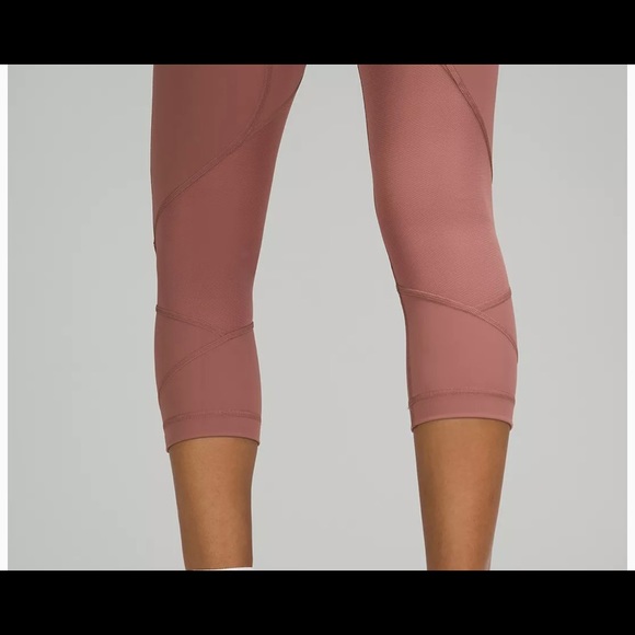 GUC 2 Lululemon Pace Rival crop 22” in Spiced Chai - Picture 3 of 7